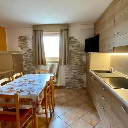 Sunflower Apartment